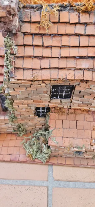 Casita de ladrillos decorativa