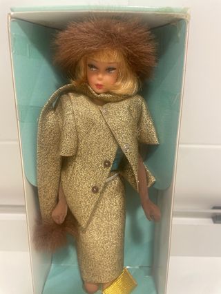 Barbie Glamour Dorado