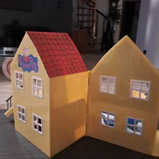 Casetta Peppa Pig gialla