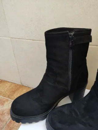 Botas negras tacón con hebilla
