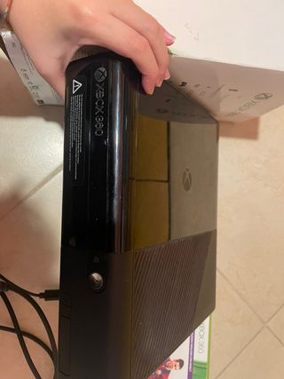 Xbox 360 500GB + 10 Giochi