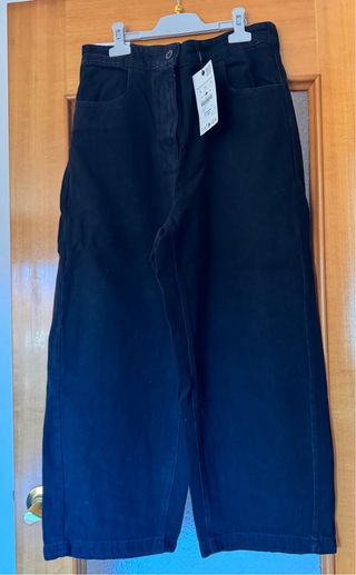 Pantalones anchos Zara negros