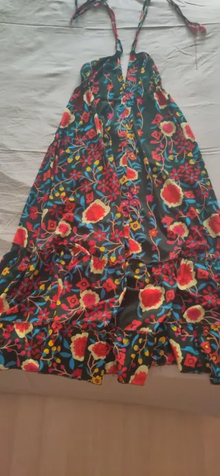 Vestido largo estampado floral escote espalda