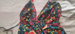 Vestido largo estampado floral escote espalda