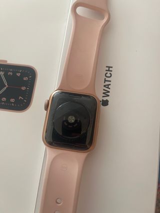 Apple Watch SE 40mm Pink + correa Michael Kors