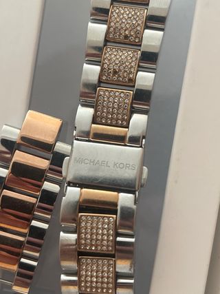 Apple Watch SE 40mm Pink + correa Michael Kors