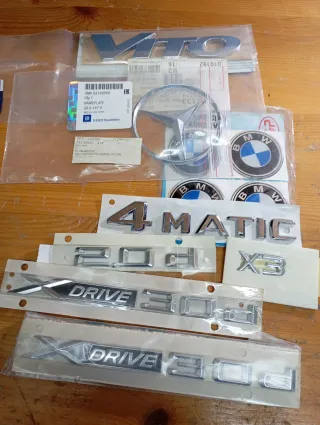 Emblemas y logos de coches