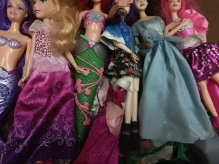 Lote n 12 Muñecas Variadas