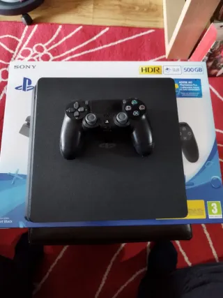 Ps4 500gb Sony Negra con 6 juegos.