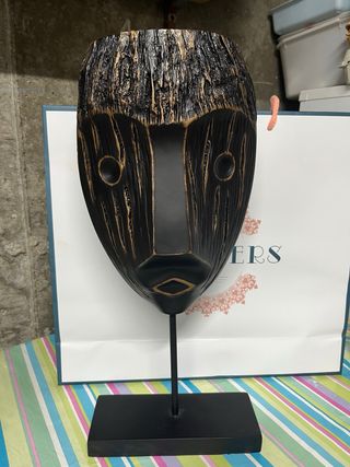 Máscara africana decorativa