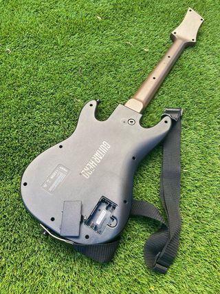 Guitarra, Batería y 4 Juegos Guitar Hero PS3