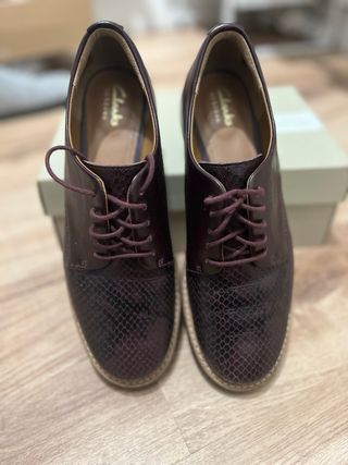 Zapatos Clarks Burdeos Talla 38