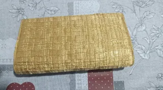 Bolso de fiesta dorado nuevo a estrenar