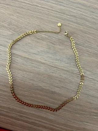 Collar Choker Dorado Acero Flechas