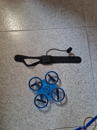 Mino Drone Controlado por Reloj Azul