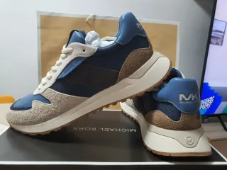 Zapatillas Michael Kors Beige y Azul 10