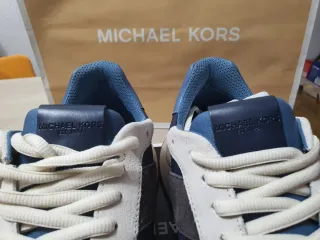 Zapatillas Michael Kors Beige y Azul 10