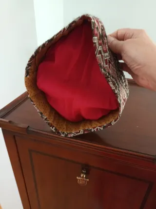 Gorra bordada estilo turco