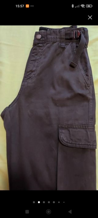 Pantalón tipo cargo
