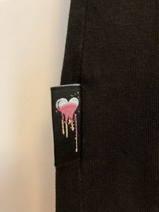 Camiseta Bershka Corazón Rosa y Azul