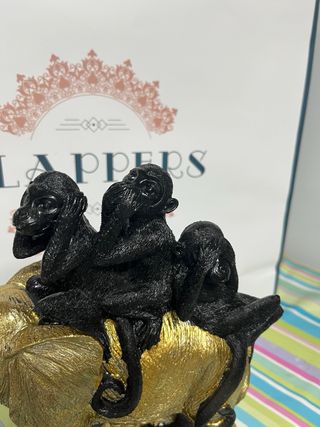 Figura Elefante con Monos Sabios