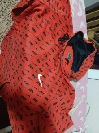 Sudadera Nike Roja y Negra Talla G