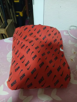 Sudadera Nike Roja y Negra Talla G