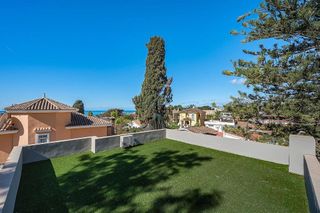 Chalet en alquiler en Elviria en Marbella