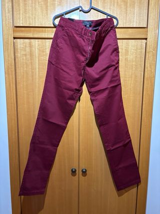 Pantalón chino Cortefiel largo rojo