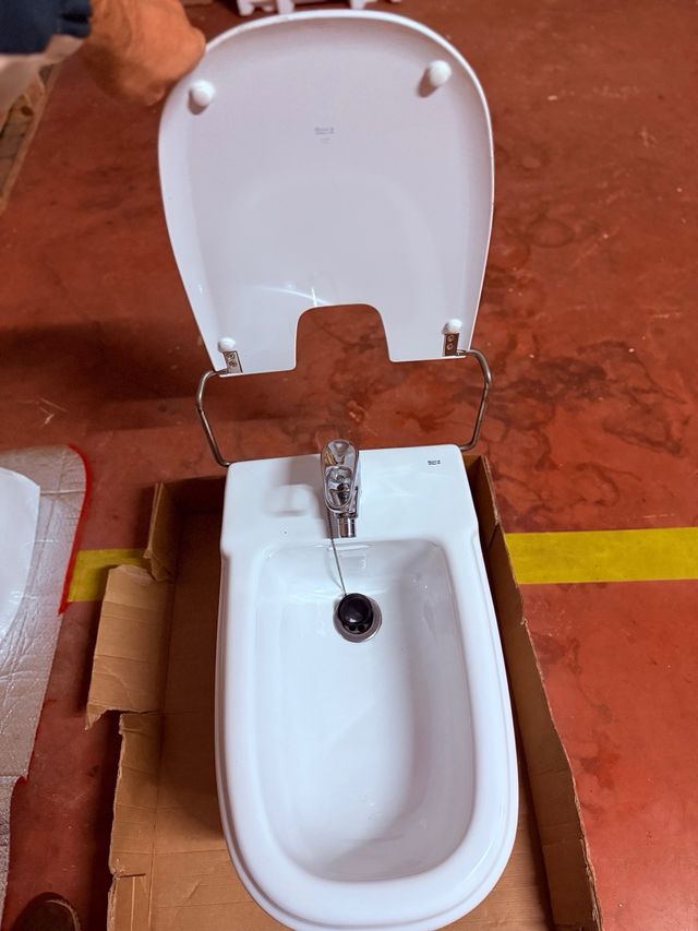 (NUEVO) Bidé Roca Dama con Tapa