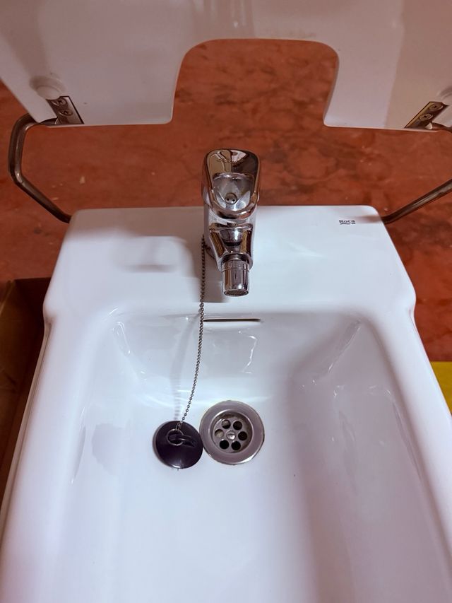 (NUEVO) Bidé Roca Dama con Tapa