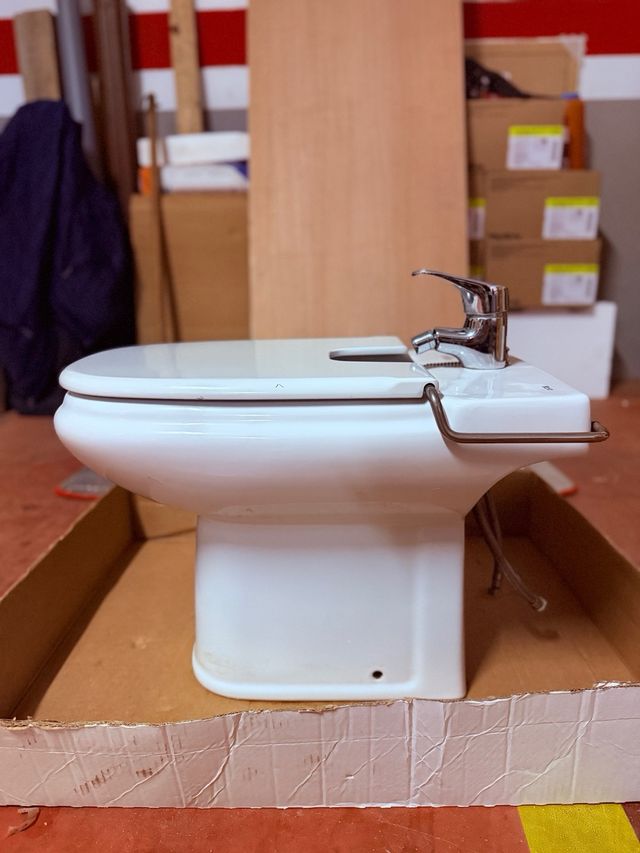 (NUEVO) Bidé Roca Dama con Tapa