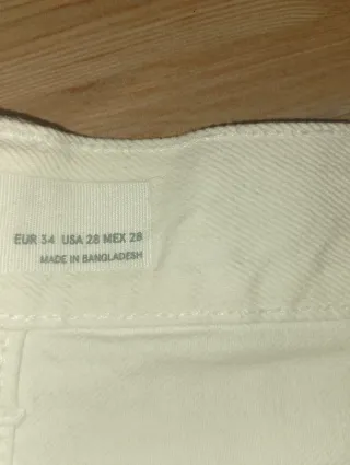 Pantalones Vaqueros Cortos Blancos Desgastados