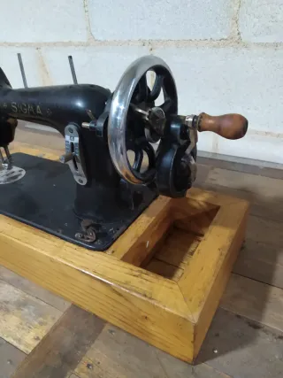 Máquina de coser antigua Sigma