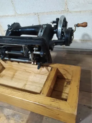 Máquina de coser antigua Sigma