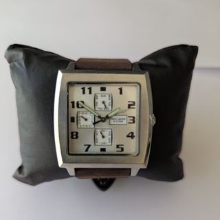 Reloj Pierre Lannier Cuadrado Multifunción