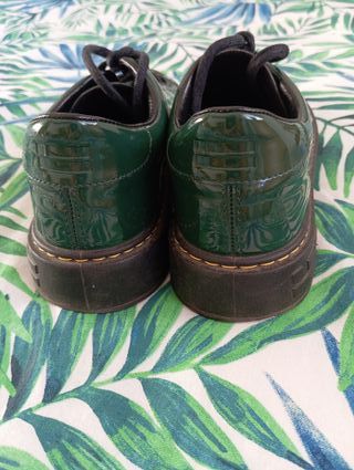 Zapatos planos verdes charol