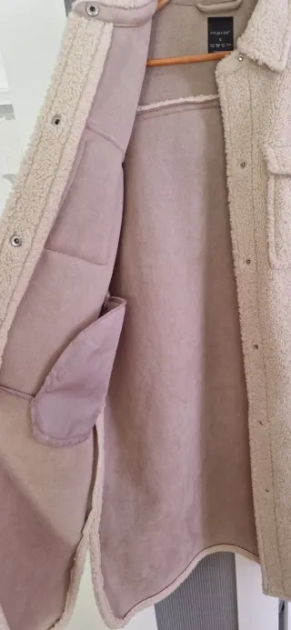 Abrigo largo teddy beige