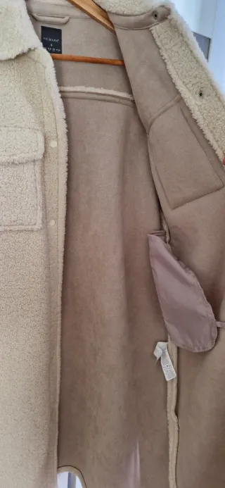 Abrigo largo teddy beige