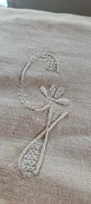 Coppia vecchi asciugamani canapa ricamati