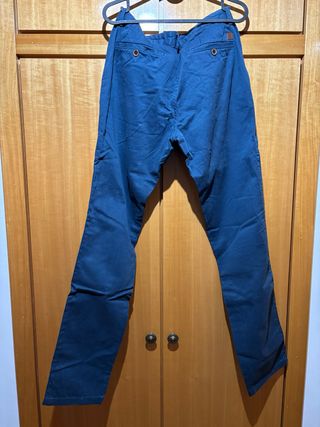Pantalón chino largo azul