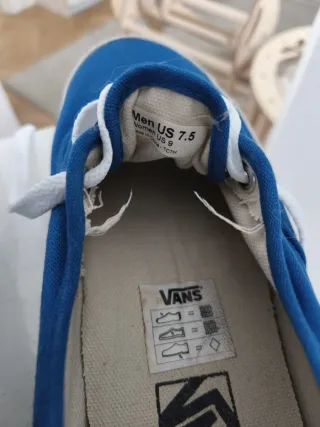 Zapatillas Vans Azules y Blancas