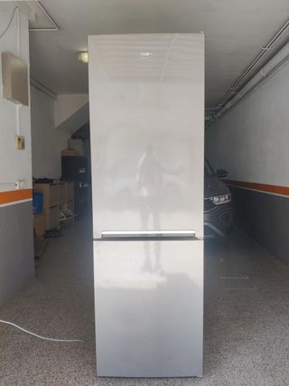 Nevera Combi Beko NeoFrost Inox