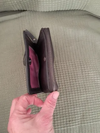 Monedero morado FORNARINA