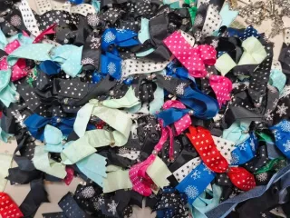 Lote de pulseras de tela