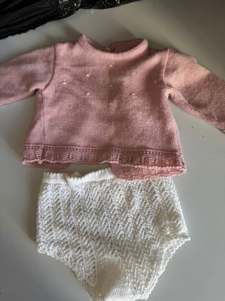 Muñeco Antonio Juan con cuna ropa y acces