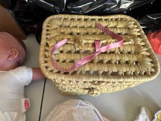 Muñeco Antonio Juan con cuna ropa y acces