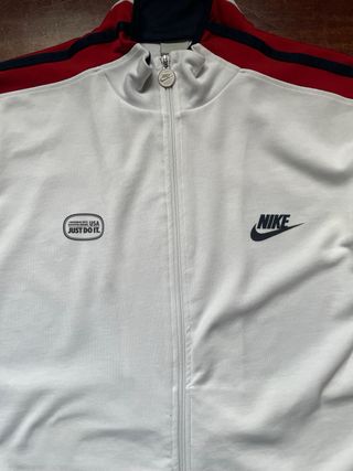 Chaqueta Deportiva Nike Retro Vintage