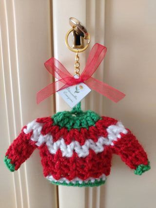 Portachiavi maglioncino uncinetto fatto a mano