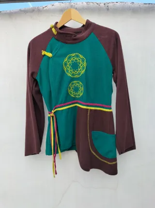Chaqueta polar raglán marrón y verde
